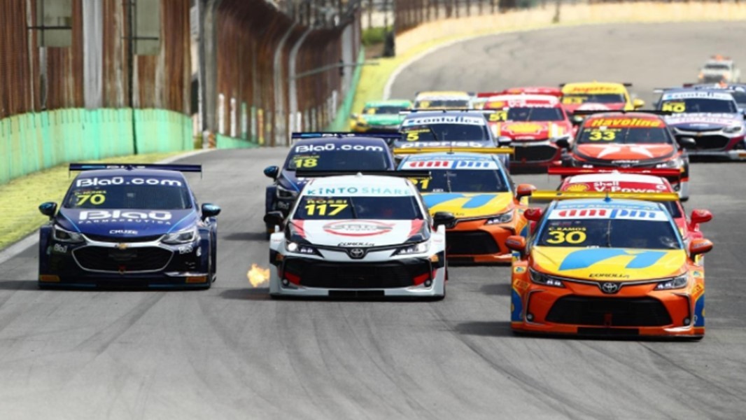 Toyota GAZOO Racing vence a “Corrida do Milhão Solidário” da Stock Car com o piloto Ricardo Zonta Toyota GAZOO Racing vence a “Corrida do Milhão Solidário” da Stock Car com o piloto Ricardo Zonta