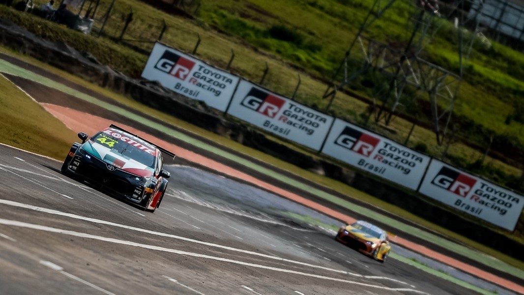 Toyota GAZOO Racing chega à sétima etapa da Stock Car na liderança absoluta da categoria Toyota GAZOO Racing chega à sétima etapa da Stock Car na liderança absoluta da categoria