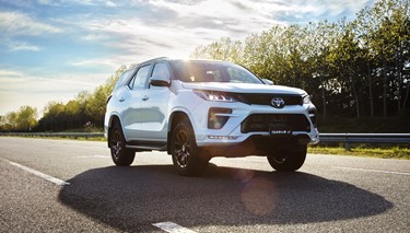 Toyota GAZOO Racing apresenta novo SW4 GR-S ao mercado brasileiro Toyota GAZOO Racing apresenta novo SW4 GR-S ao mercado brasileiro