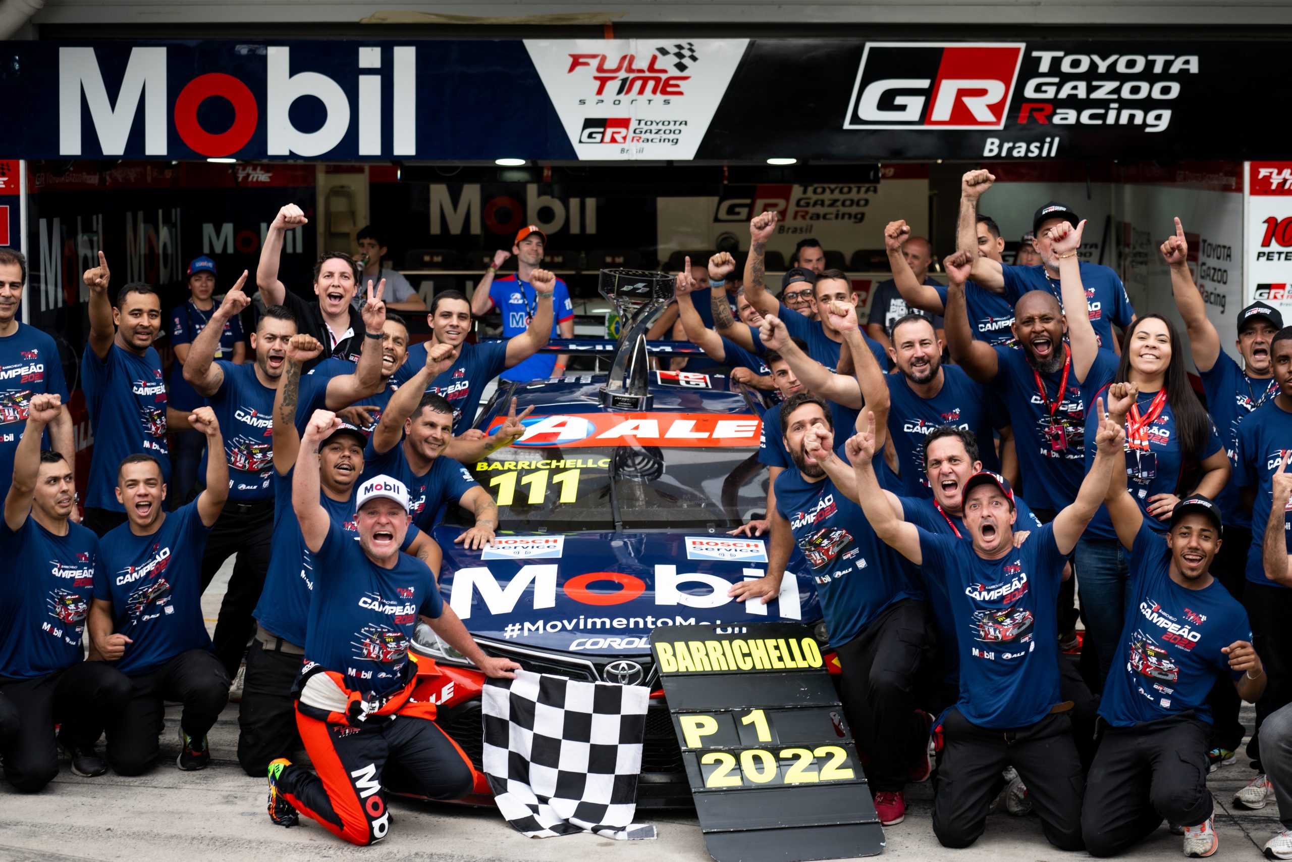 Toyota GAZOO Racing conquista título da Stock Car pela primeira vez